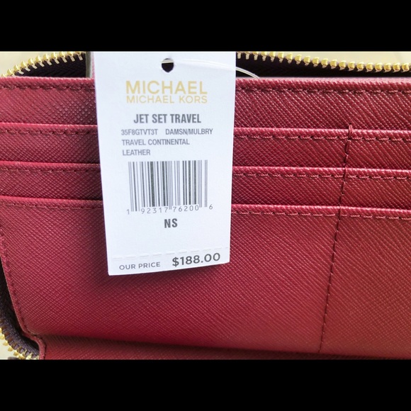 Michael Kors long Wallet Wristlet - Picture 7 of 8